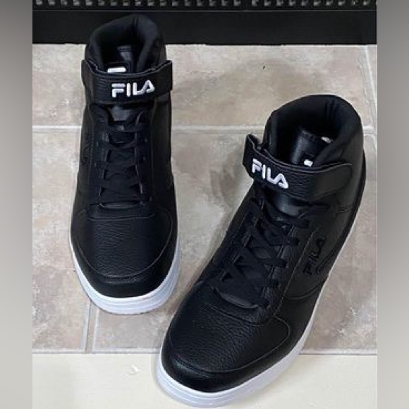FILA Mens US 13 - Picture 3 of 6
